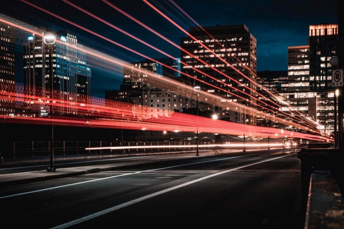 Flashes of lights on busy highway