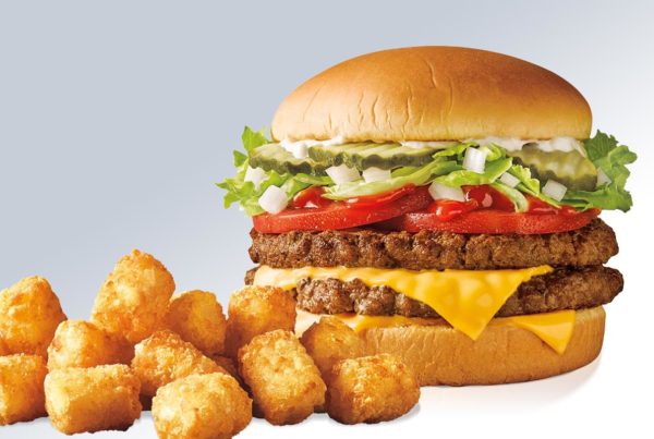 Sonic Restaurant, fast food case study, a hamburger with tater tots
