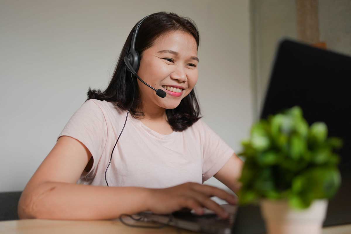 call center agent smiling